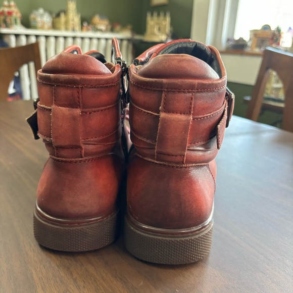 JUMP maroon/red  leather hi top sneaker 8 - Picture 3 of 13